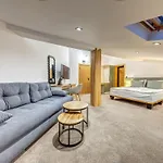 Mirror Смолян