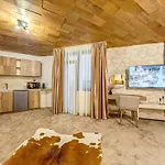 Здравен курорт Mirror Смолян