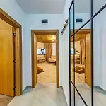 Здравен курорт Mirror